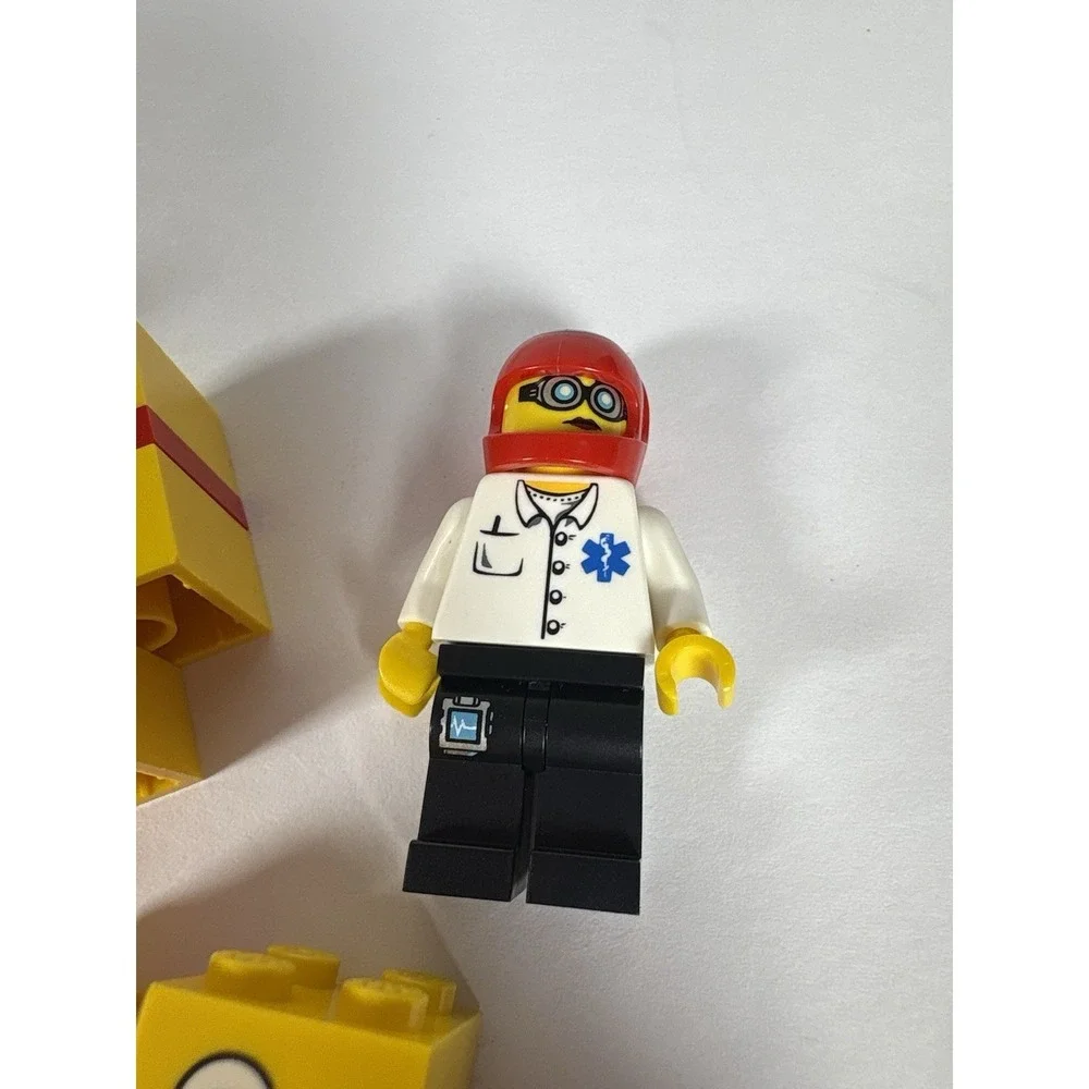LEGO Minifigure & Duck Lot Space Scientist Paramedic Yellow Ducks Mixed Figures